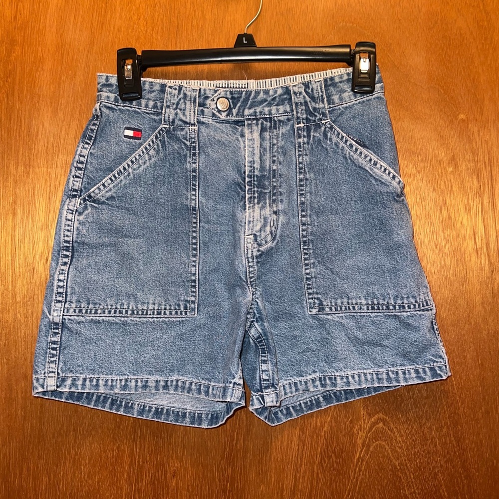 Vintage Tommy Hilfiger Women's Blue Denim Shorts